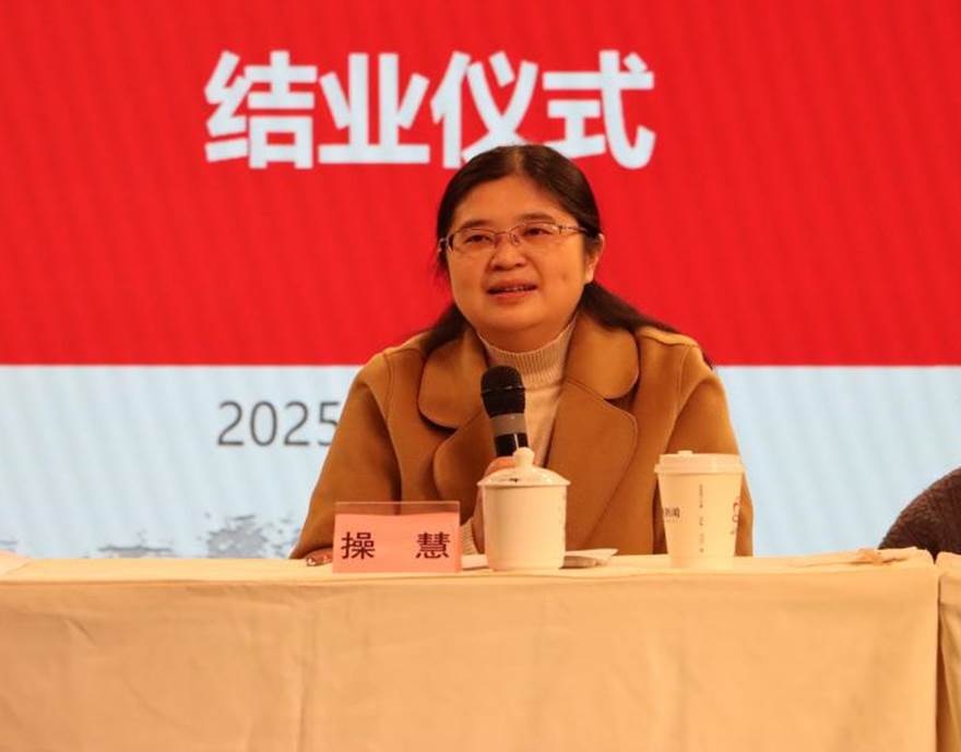 40327ce5827ee69723da082ead7615c